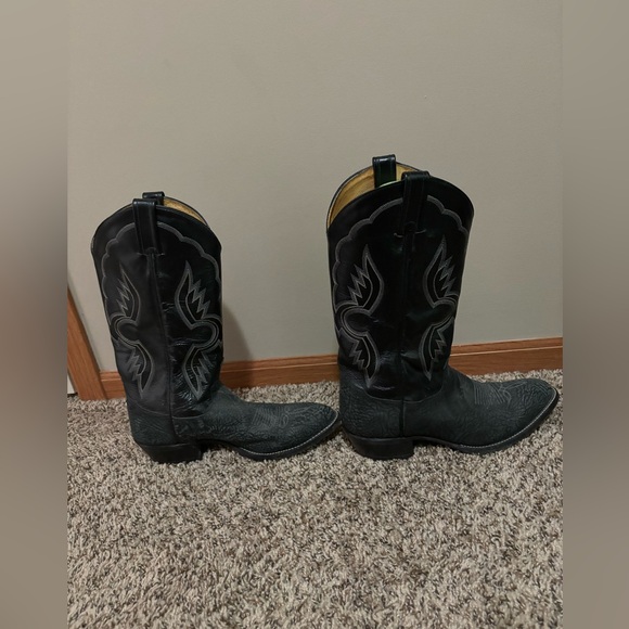 Tony Lama Black Cowboy Boots | size 9D - Picture 5 of 8